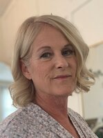 Karen Joy Vinet